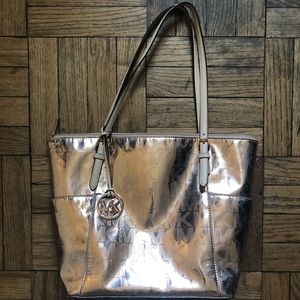 SOLD🛑 MICHAEL KORS METALLIC JET SET TOTE